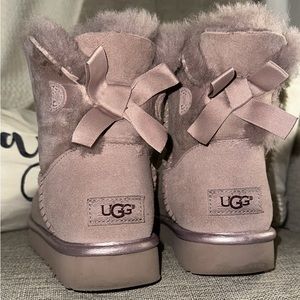 Rose Pink Bow Ugg
